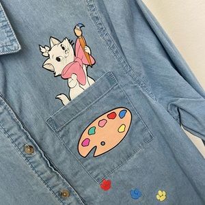 BoxLunch Exclusive Disney The Aristocats Chambray Woven Button-Up Size XS